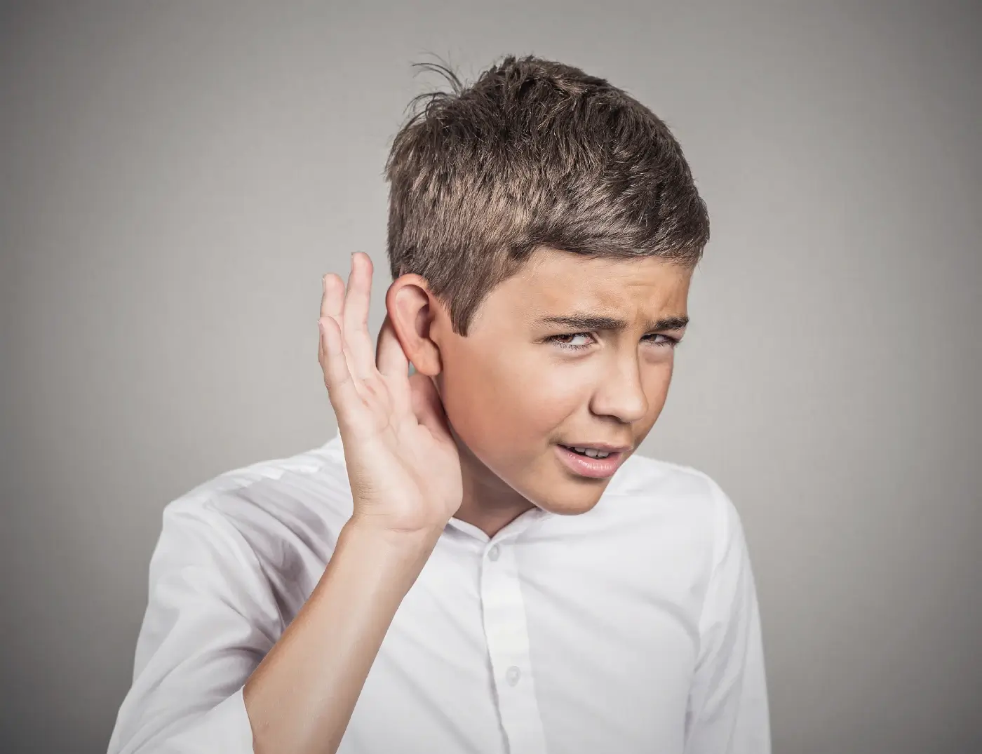 children-hearing-loss Child with hearing loss