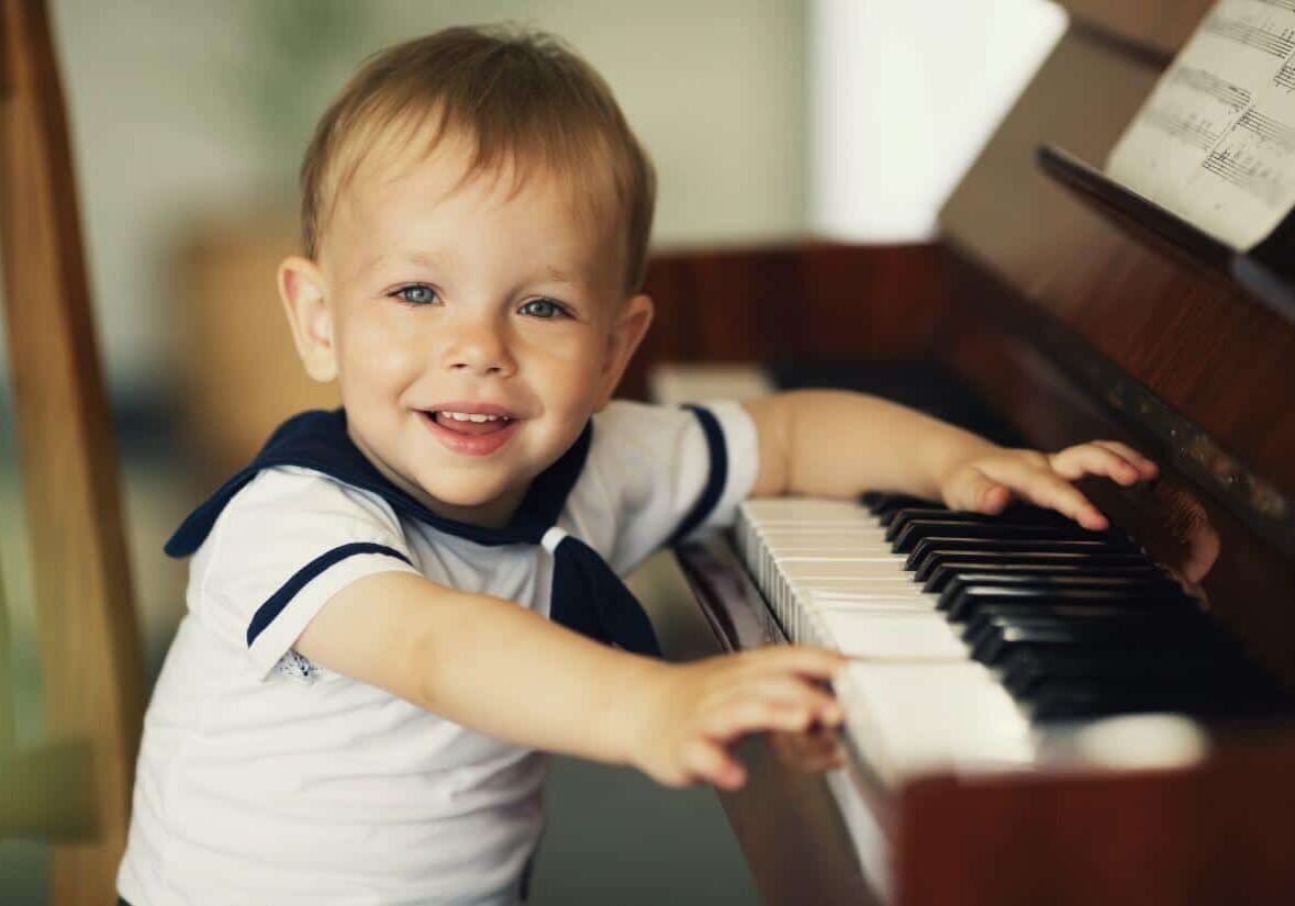 toddler on the piano